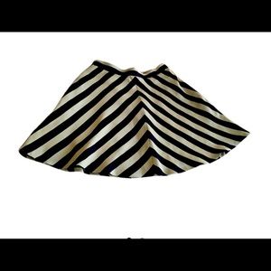 Club Monaco
Navy Blue and Teal Skirt